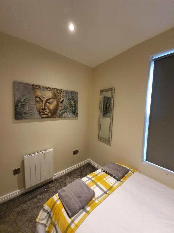 Harvey Apartments Лъндъндери Екстериор снимка